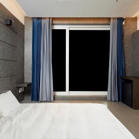 Elren Hotel Jeju Seogwipo Exterior photo
