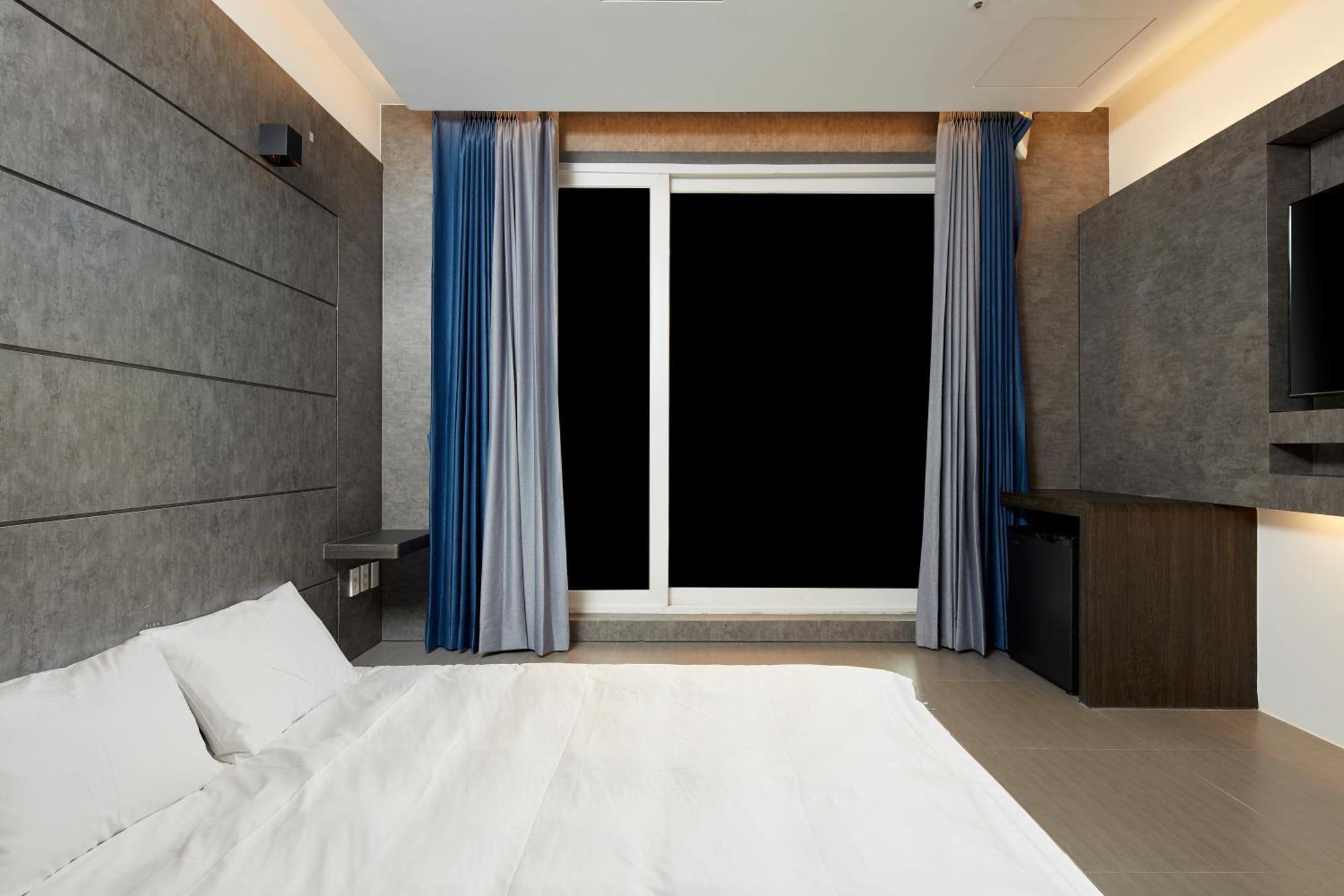 Elren Hotel Jeju Seogwipo Exterior photo